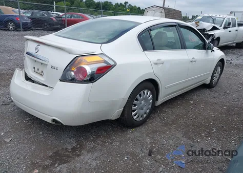 2009 Nissan Altima 2.5 S z USA, uszkodzony, nr VIN 1N4AL21EX9N470351